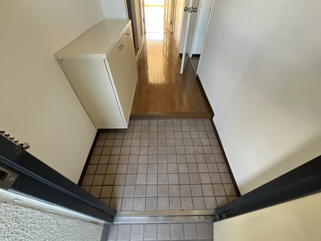 赤穂駅北ハイツの玄関