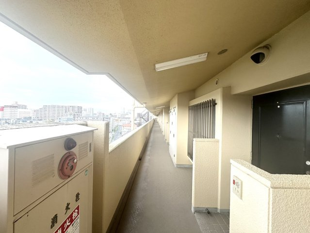 コープ野村長町南のその他共用部分|住戸階廊下