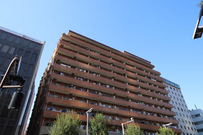 ★外観タイル張りのＳＲＣ造13階建てマンション◆