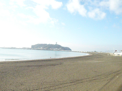片瀬東浜海水浴場まで230m