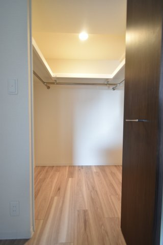 プレサンス新町ウィズジョイの収納