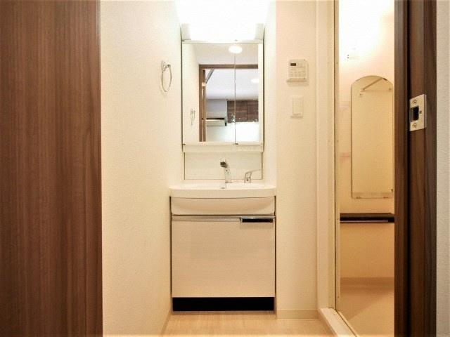 ディームス江坂の洗面所