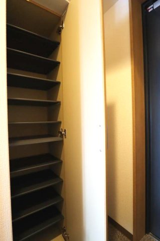 第25関根マンションの収納