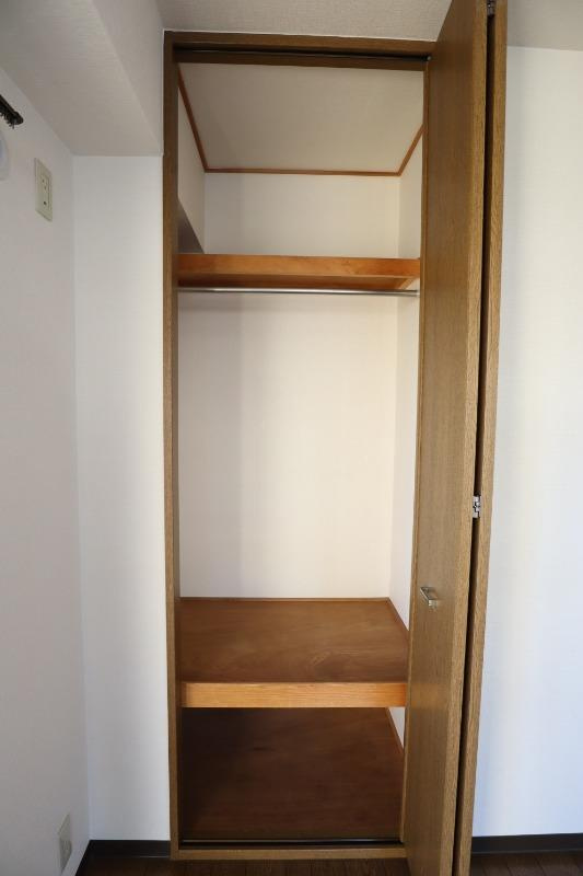アビタシオン橋本Iの収納|洋室1
