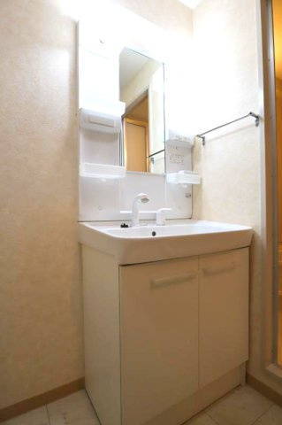 アビタシオン橋本Iの独立洗面台