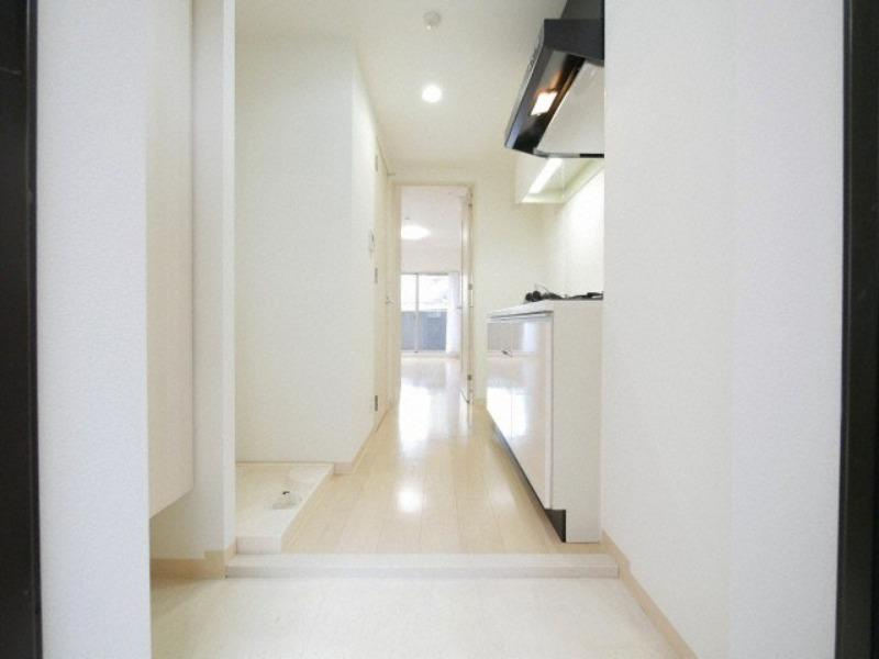 ラクラス新大阪の玄関