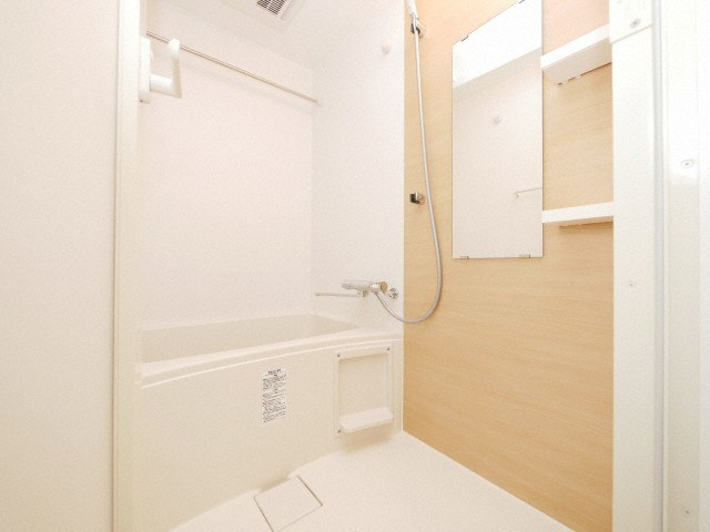 コンフォリア・リブ新大阪Qの浴室