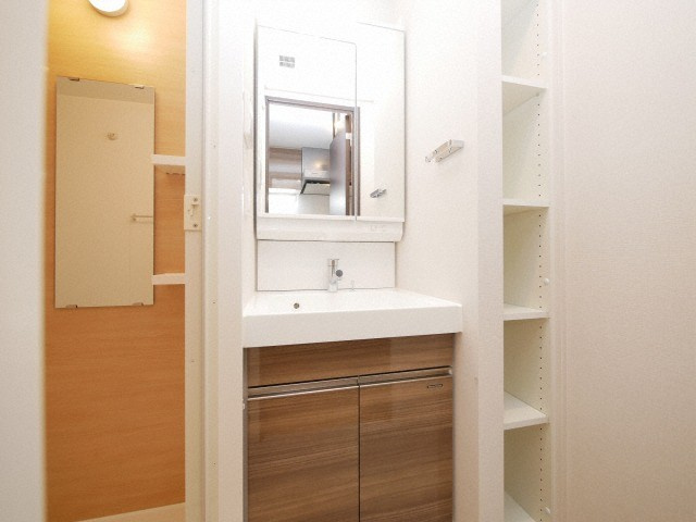 コンフォリア・リブ新大阪Qの洗面所