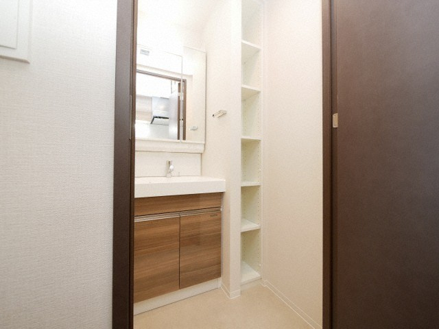 コンフォリア・リブ新大阪Qの洗面所