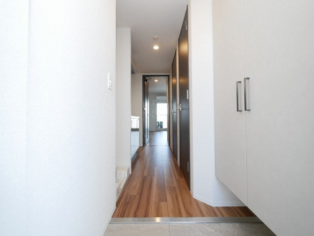 コンフォリア・リブ新大阪Qの玄関