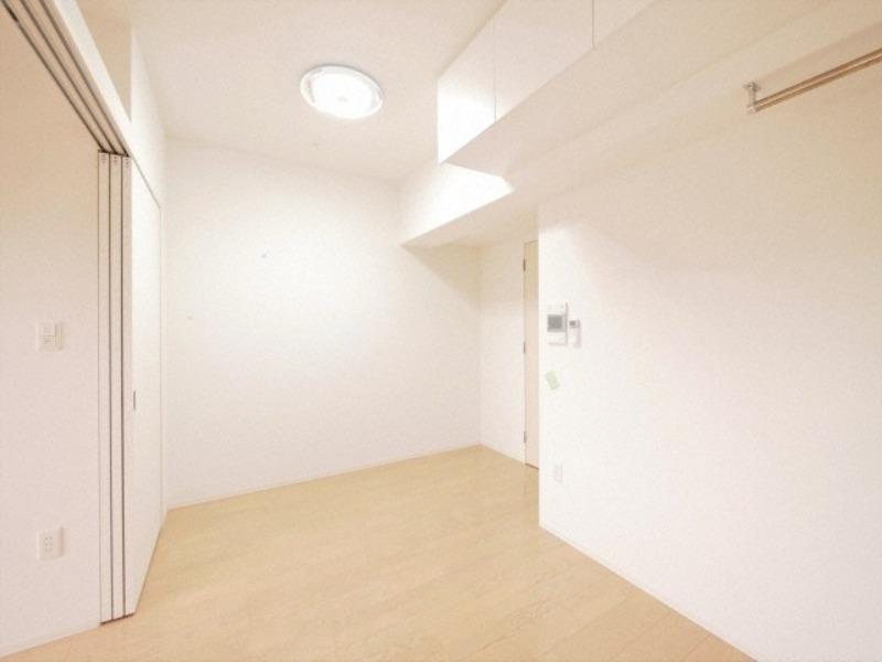 セレニテ江坂ルフレの居間・リビング