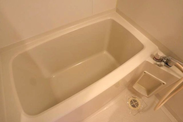 東明マンション新東の浴室