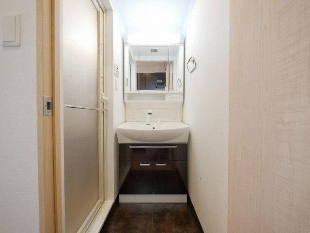 レオングラン新大阪レジデンスの洗面所