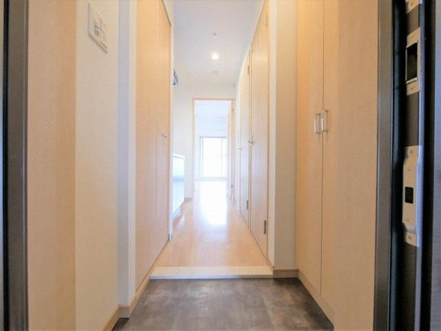 レオングラン新大阪レジデンスの玄関