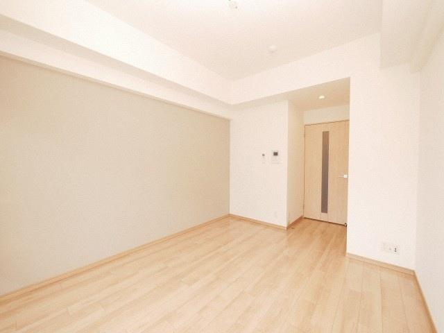 レオングラン新大阪レジデンスの居間・リビング