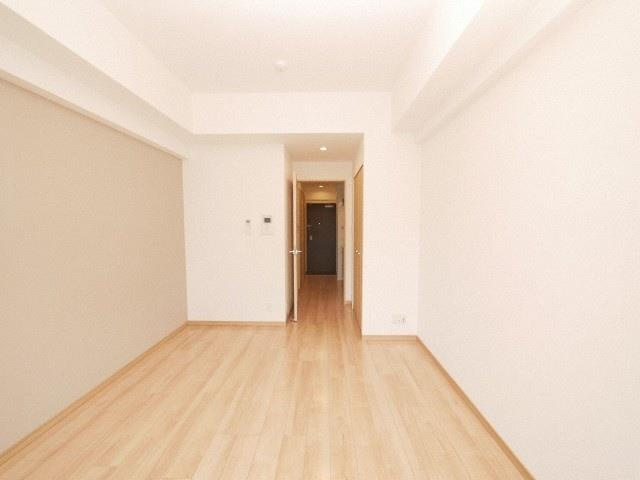 レオングラン新大阪レジデンスの居間・リビング