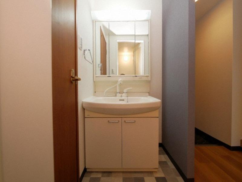 グランシャルマン新大阪の洗面所