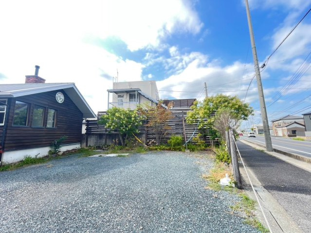 知立市八ッ田町久根ノ内店舗・事務所の駐車場