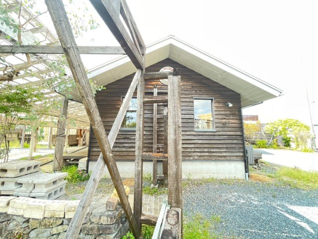 知立市八ッ田町久根ノ内店舗・事務所の外観