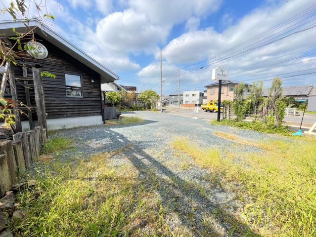知立市八ッ田町久根ノ内店舗・事務所の外観