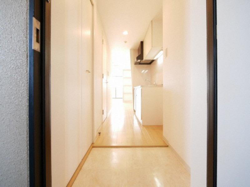 RIDGE江坂の玄関