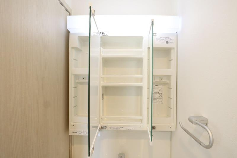 スプランディッド新大阪キャトルの独立洗面台