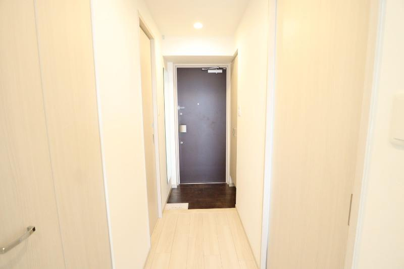 スプランディッド新大阪キャトルの玄関