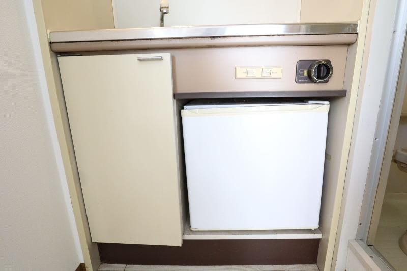 ティラーレ千里丘のキッチン|※冷蔵庫は残置物です。
