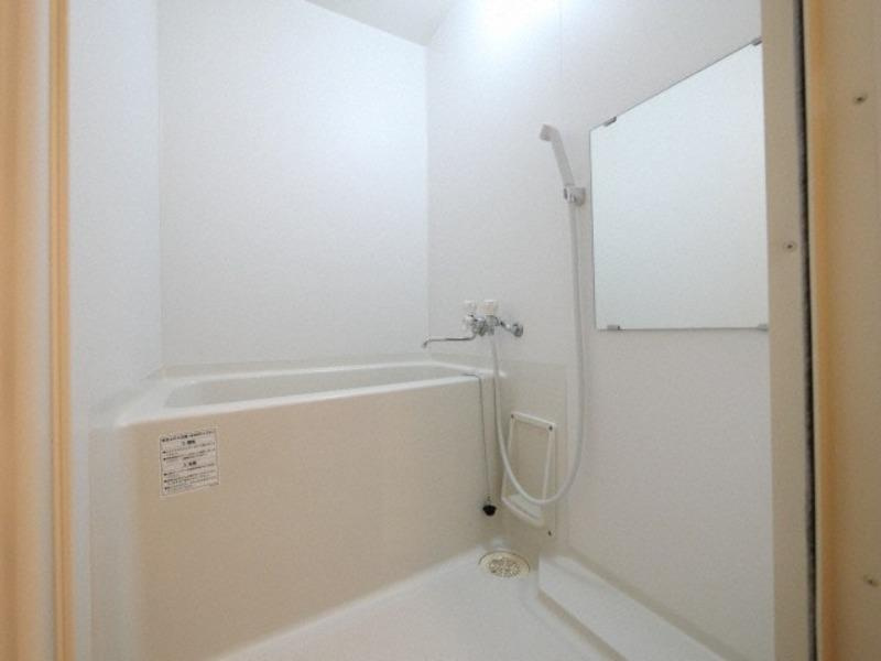 プルミエールメゾン江坂の浴室