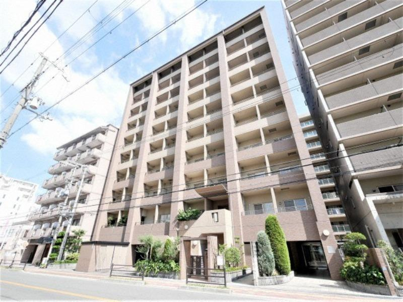 プルミエールメゾン江坂の外観