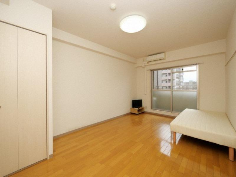 プルミエールメゾン江坂の居間・リビング