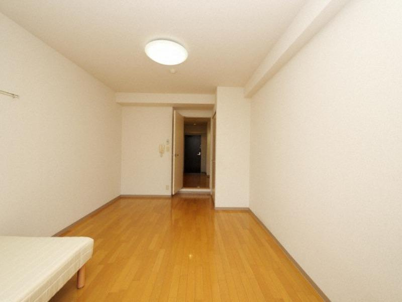 プルミエールメゾン江坂の居間・リビング