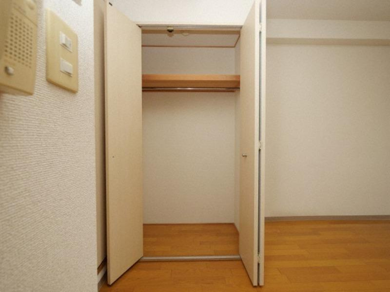 プルミエールメゾン江坂の収納