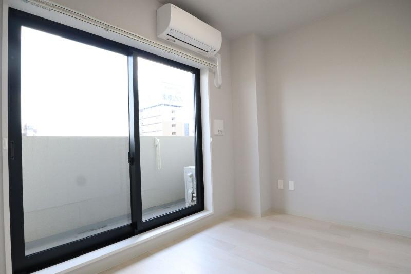 Re-be東三国の洋室