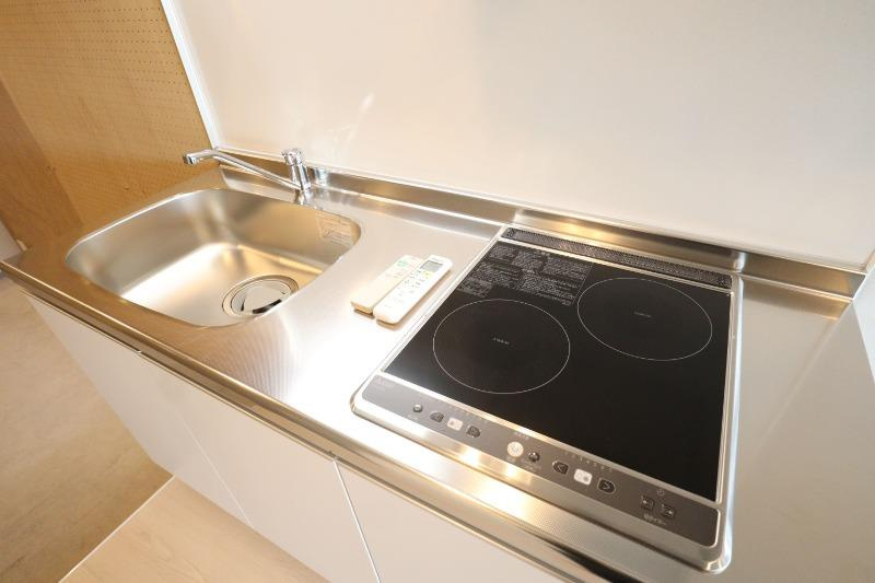 Re-be東三国のキッチン