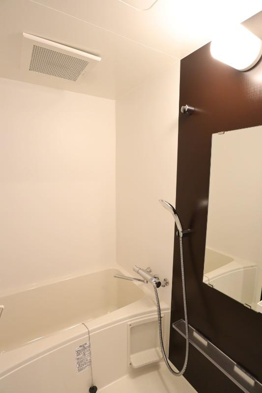 Re-be東三国の浴室