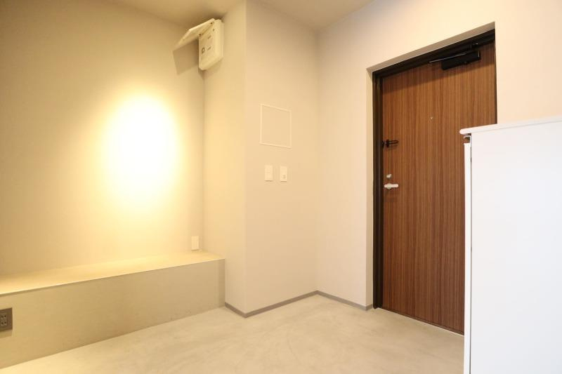 Re-be東三国の玄関