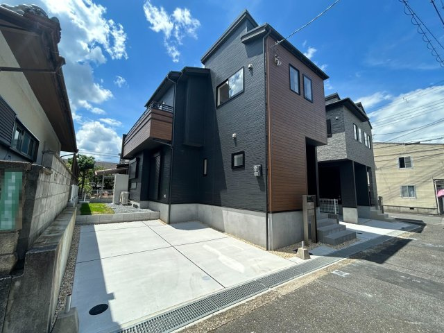 ＪＲ山陰本線『並河』駅まで徒歩５分♪折上・勾配天井付きの開放感のある３ＬＤＫ☆亀岡市大井町かすみケ丘の外観|外観