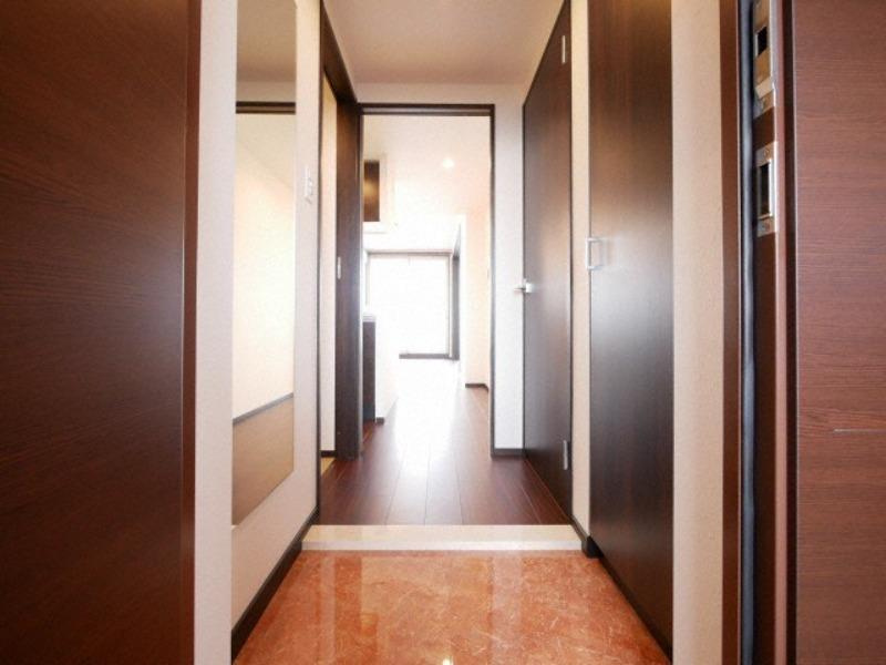 プレジオ吹田の玄関