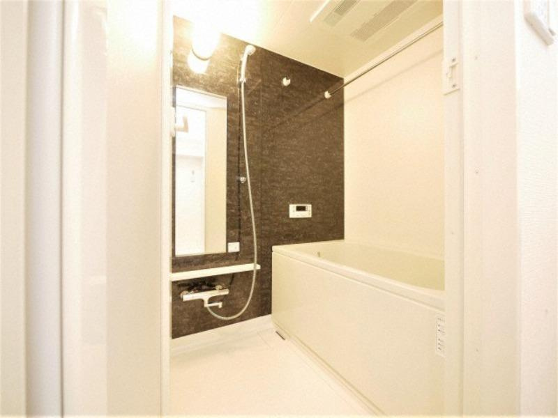 リッジガーデンエサカワンの浴室