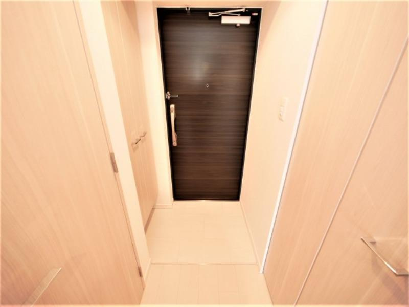 S-RESIDENCE新大阪Ridenteの玄関