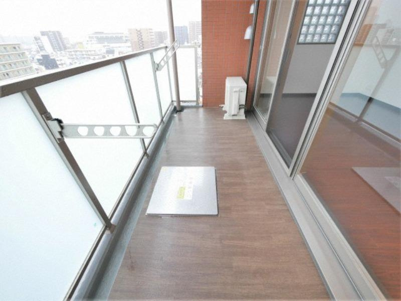 プレジオ十三のバルコニー