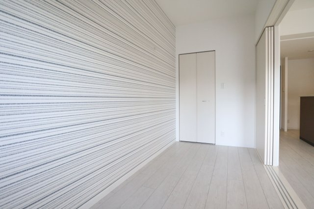 プログレッセ新大阪の洋室