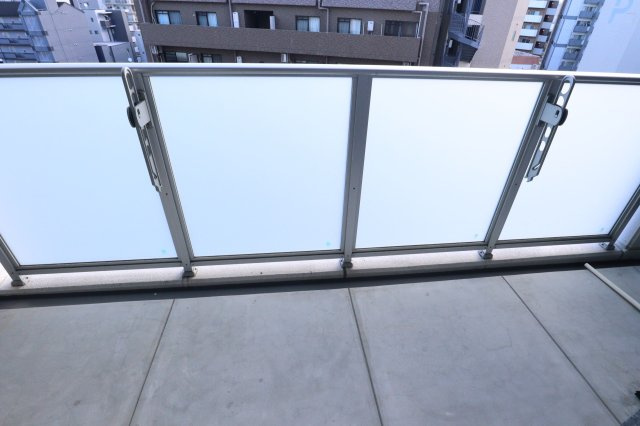 プログレッセ新大阪のバルコニー