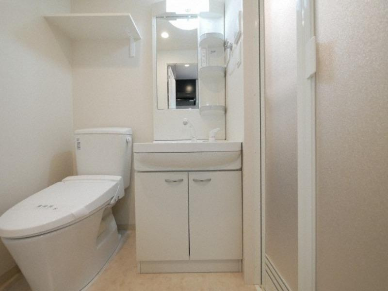 アリビオ江坂南金田の洗面所