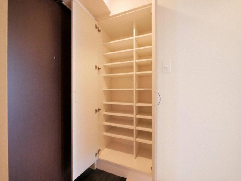 アリビオ江坂南金田の収納