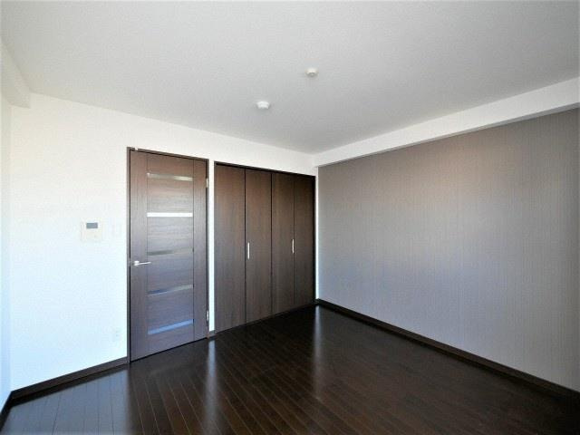 サムティ江坂JuReveの居間・リビング