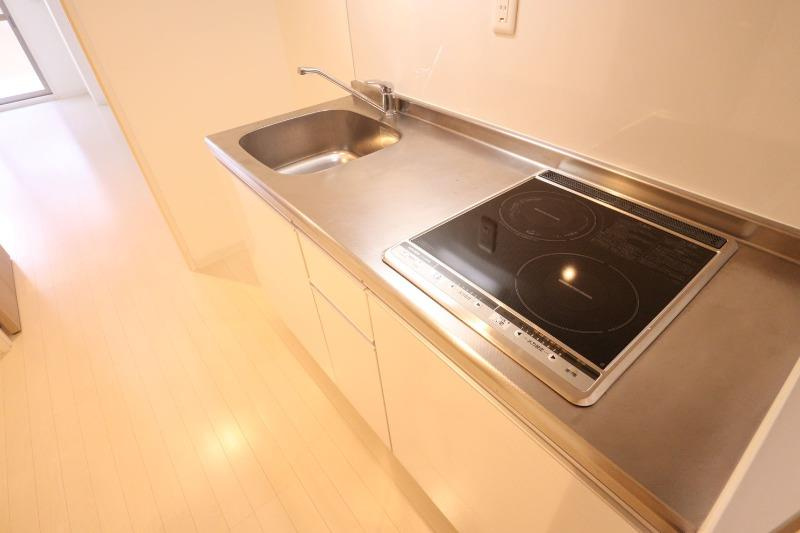 MDI.JEsakaCourtのキッチン