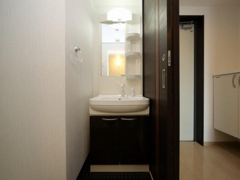 コンフォレスパシンオオサカの洗面所