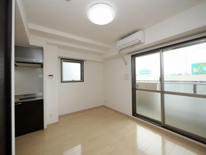 コンフォレスパシンオオサカの居間・リビング